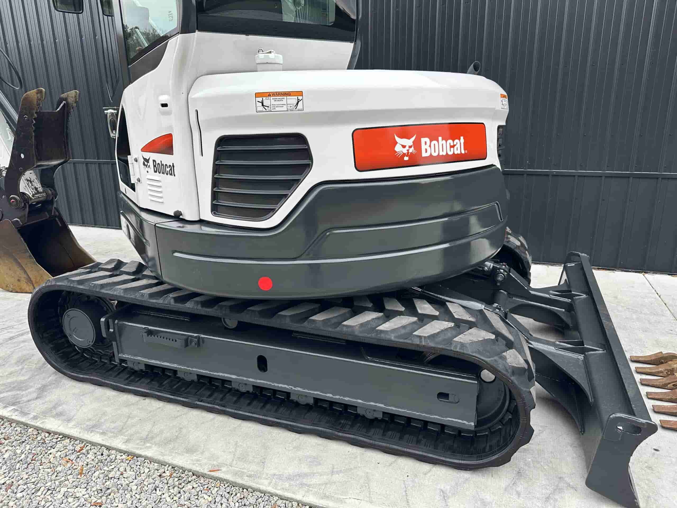 2017 BOBCAT E85
